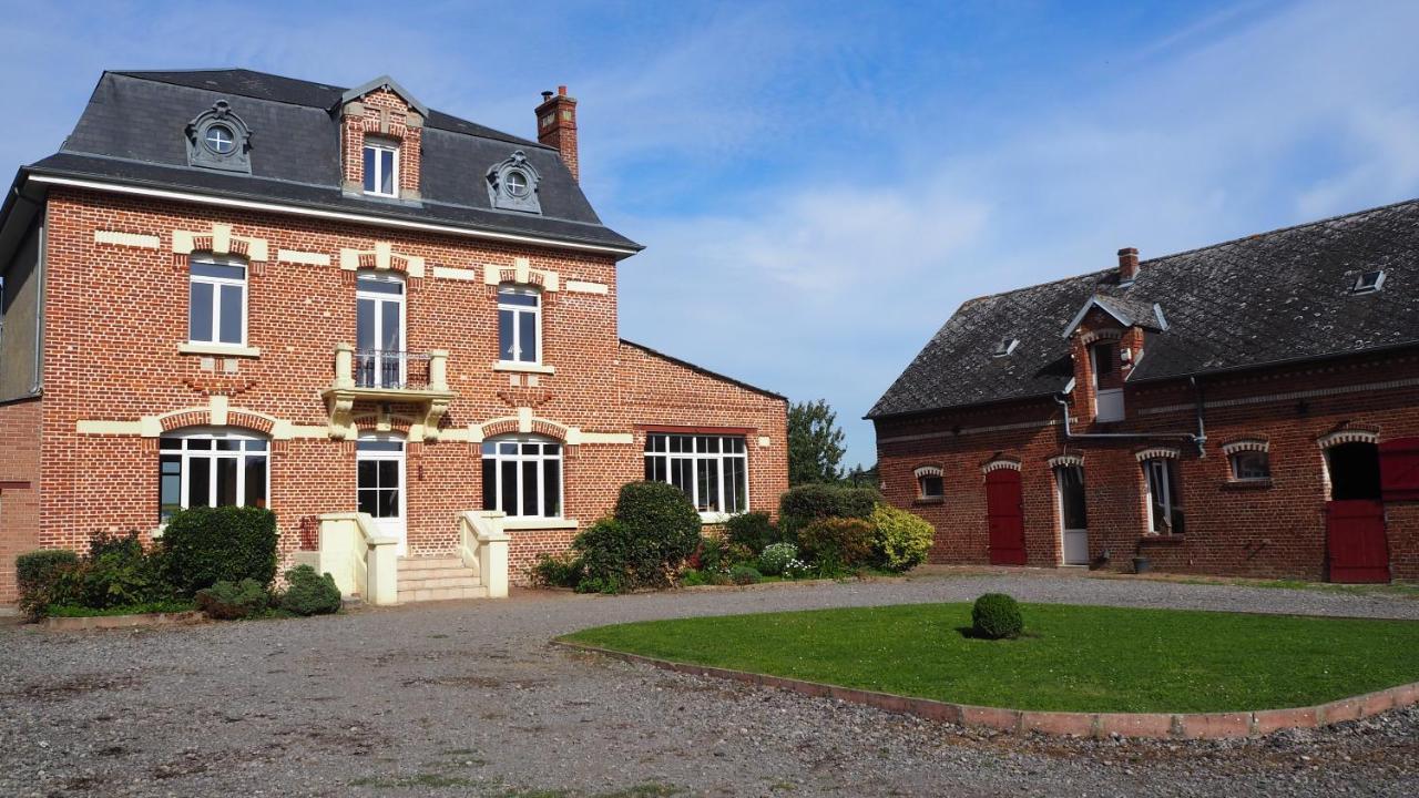 Chez Berenice Et Clement Miraumont Exterior photo